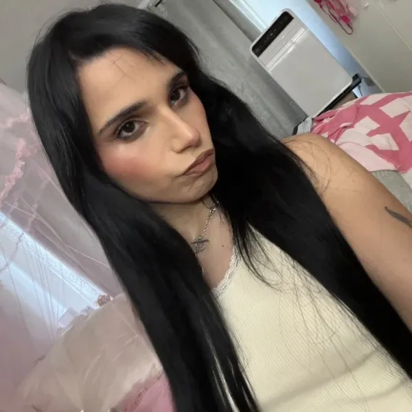 Photo 5 of Lola - Natural Boobs - More Pics Inside - Available
