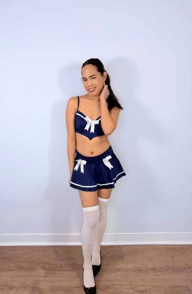 Photo 10 of Nicole La