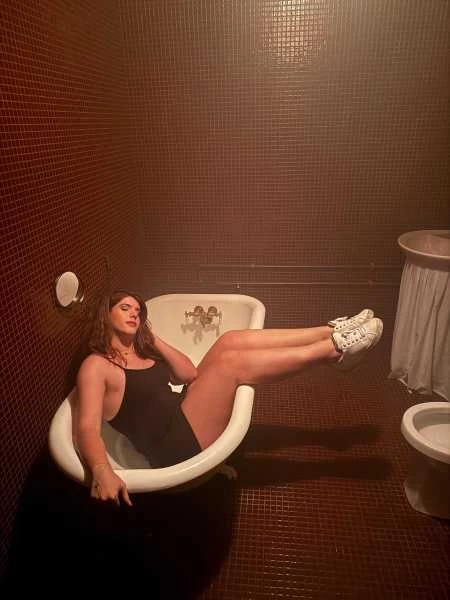 Photo 4 of Sexy Eliza