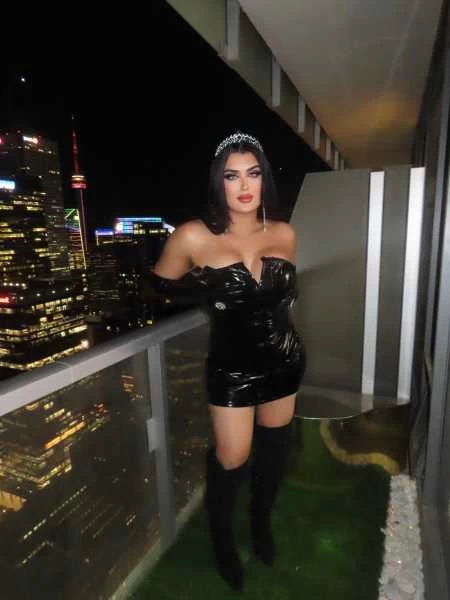 Photo 2 of QUEEN ELIZEH 437 907 9201