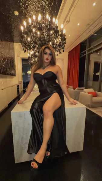 Photo 10 of QUEEN ELIZEH 437 907 9201