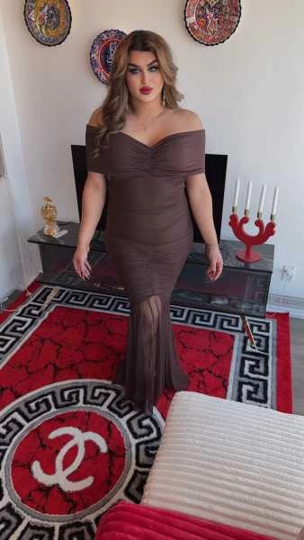 Photo 12 of QUEEN ELIZEH 437 907 9201