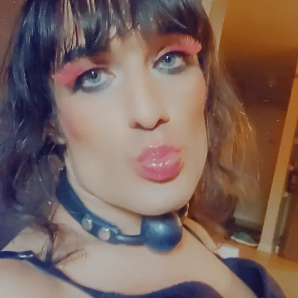 Photo 2 of Obedient horny sissy incall in Gatineau