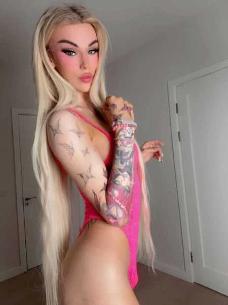 Photo 11 of Barbie Mae