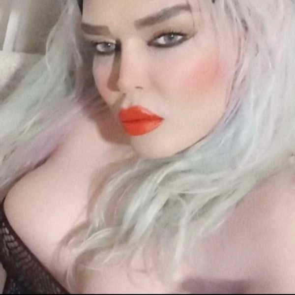 Photo 4 of Zina Zozo