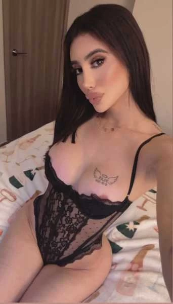 Photo 2 of Grezia Fox