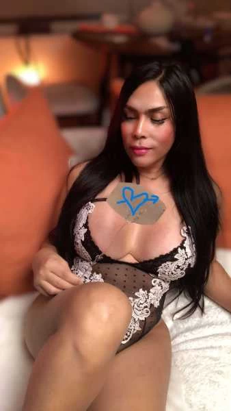 Photo 2 of Isa Marie