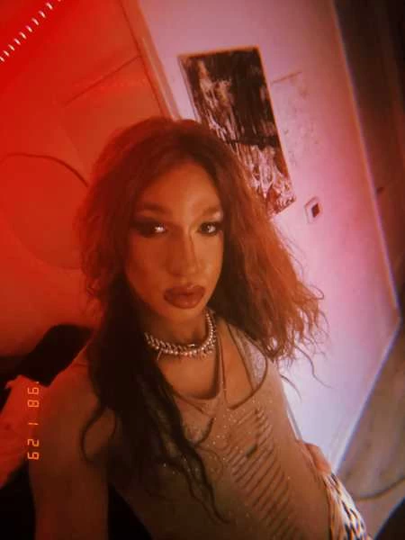 Photo 5 of Lea Lovegood