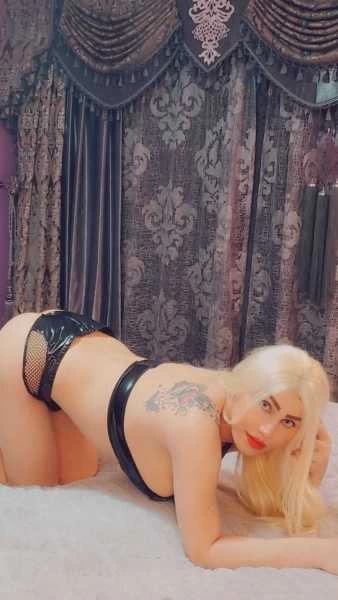 Photo 23 of Madleen Love