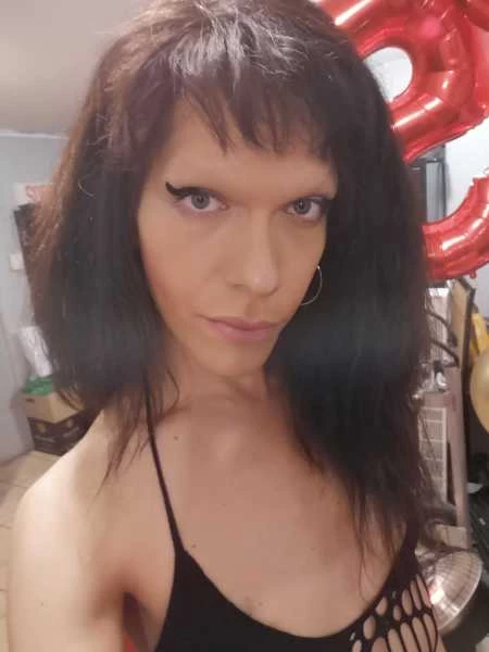 Main photo of Angelina999