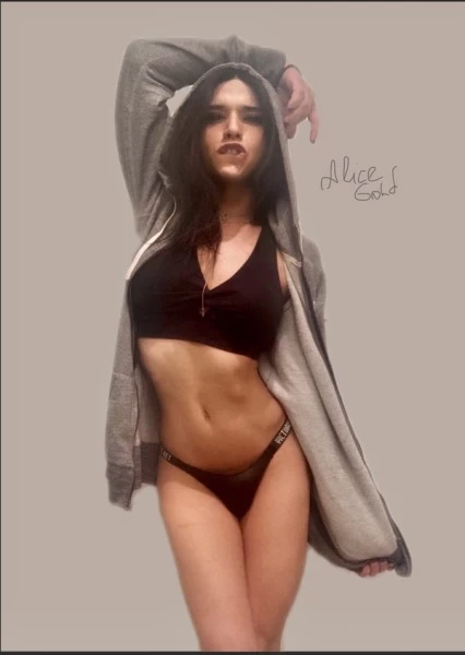 Photo 4 of Alice Gold