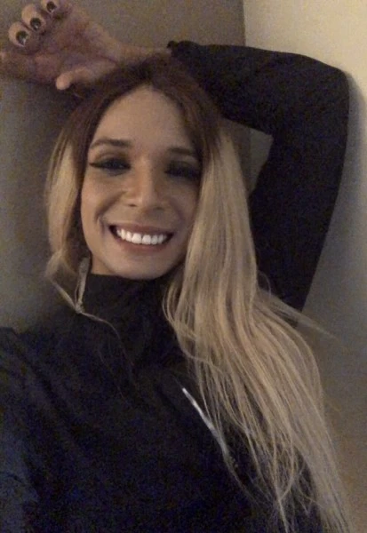 Photo 5 of Alice Gold