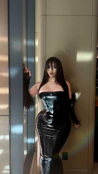 Photo 23 of J  A  Z M  I  N  E BABY 647 47I O9I4