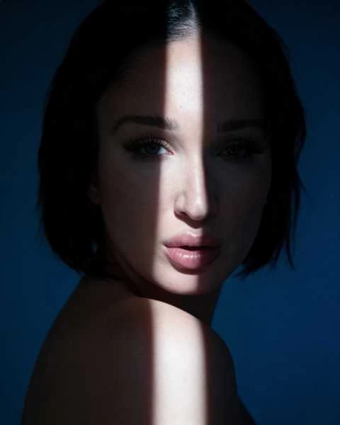 Photo 30 of Laurence Fox