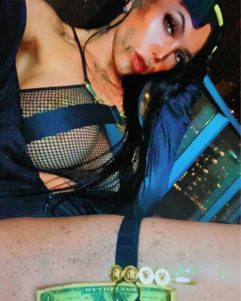 Photo 8 of Layla Legendz