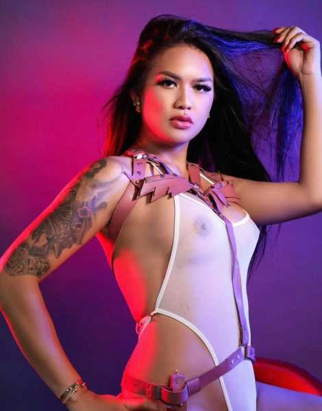 Photo 8 of Nikka Rose