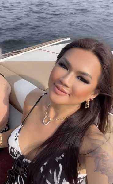 Photo 33 of Nikka Rose