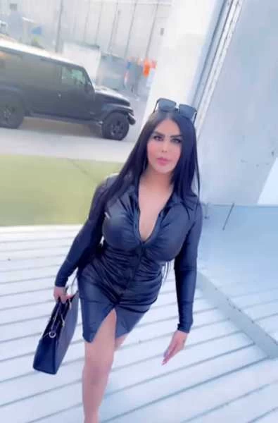 Photo 25 of VIP. Naughty