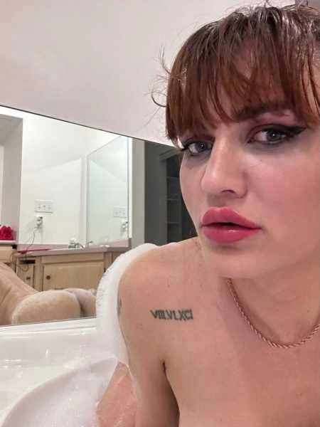 Photo 15 of Sexy Eva Bella