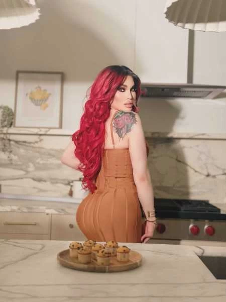 Photo 4 of Famous Mya Fox 6475721919