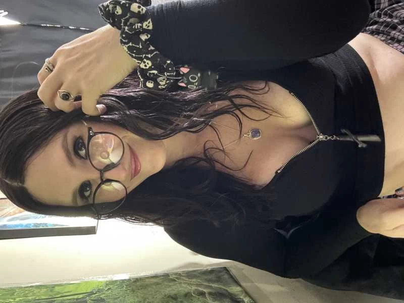 Photo 11 of Melissa Mae