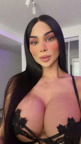 Photo 14 of Miss Sandra (438) 308-3250