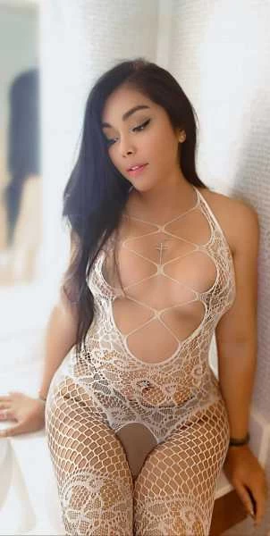 Photo 6 of SEDUCTIVE EVE- OUT OF THE COUNTRY ( EUROPE) TILL MAY 31- XOXO