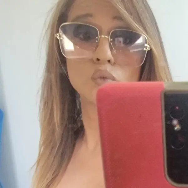 Photo 5 of Foxxy B