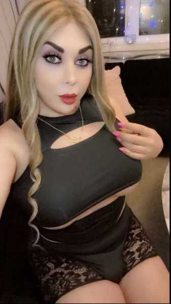 Photo 22 of sexy Chanel visiting, Mississauga here