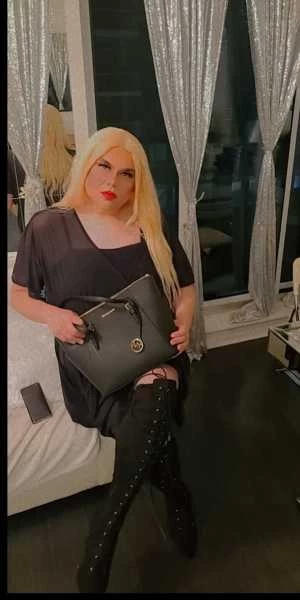 Avatar of Monica1988