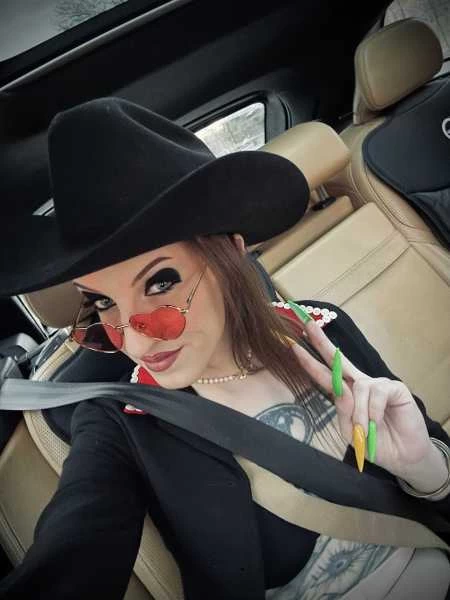 Photo 29 of Stephanie May